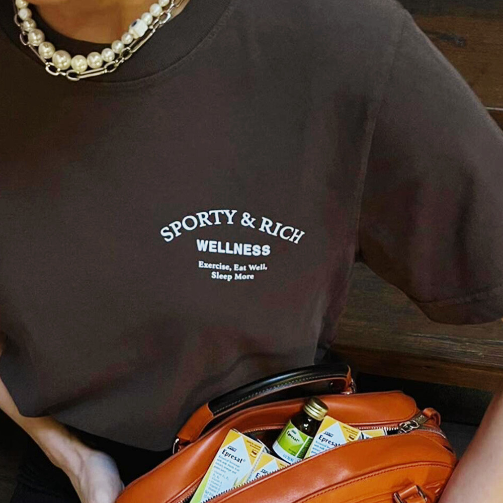 American Vintage Letters Print - Women'S Fashion In The 90S ulasan dan harga